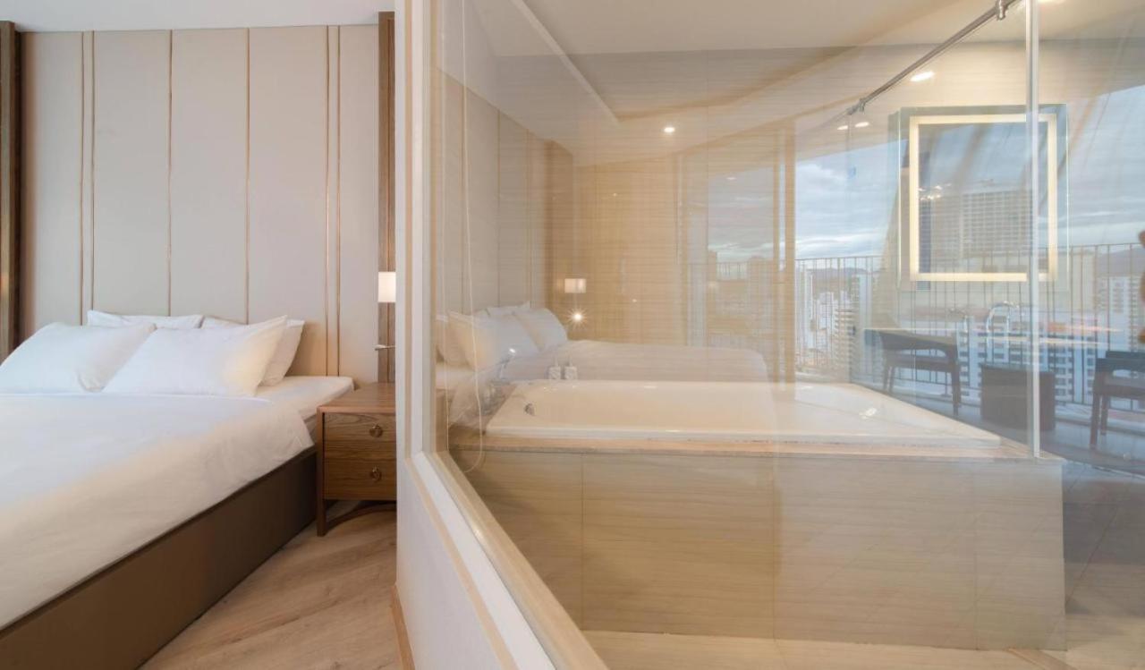 Panorama Sky Blue Nha Trang Aparthotel Εξωτερικό φωτογραφία